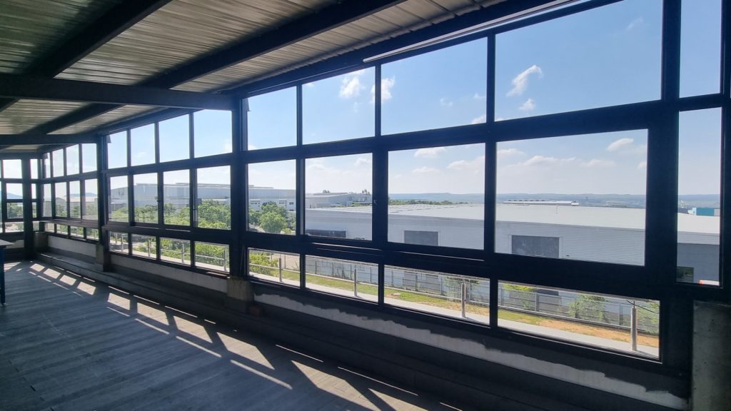 HighGate Glass and Aluminium Projects carport and louvre roof specialists in Johannesburg, Hartbeespoort and Pretoria